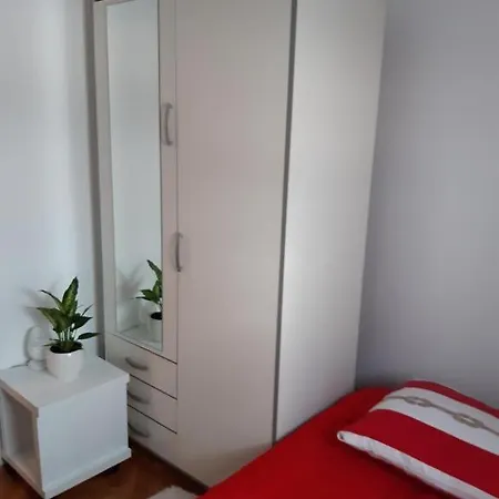 Marina Apartment *