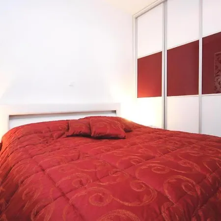 Marina Apartment *